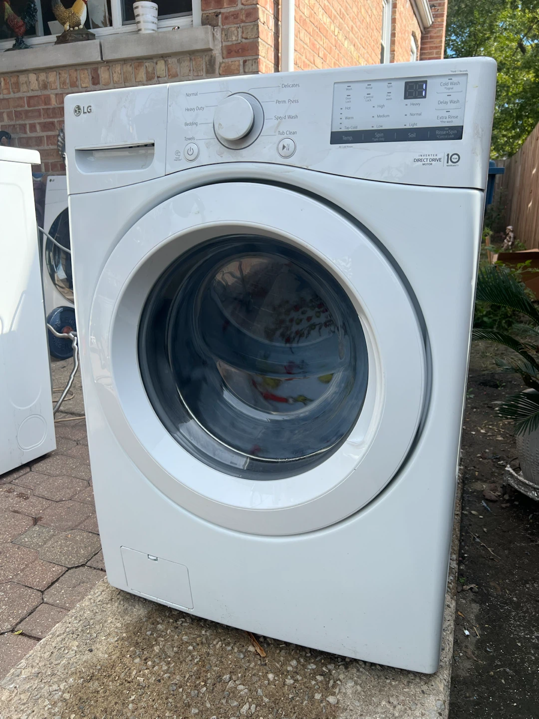 LG Front Load Washer - photo 4
