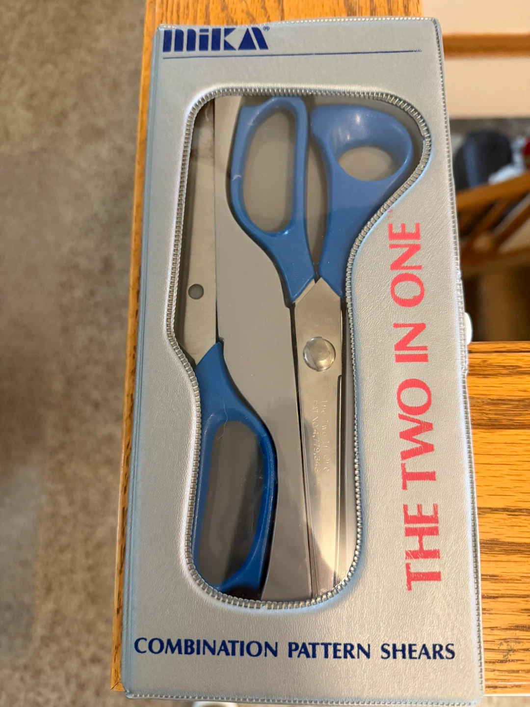 Mika Two in One Combination Pattern Shears