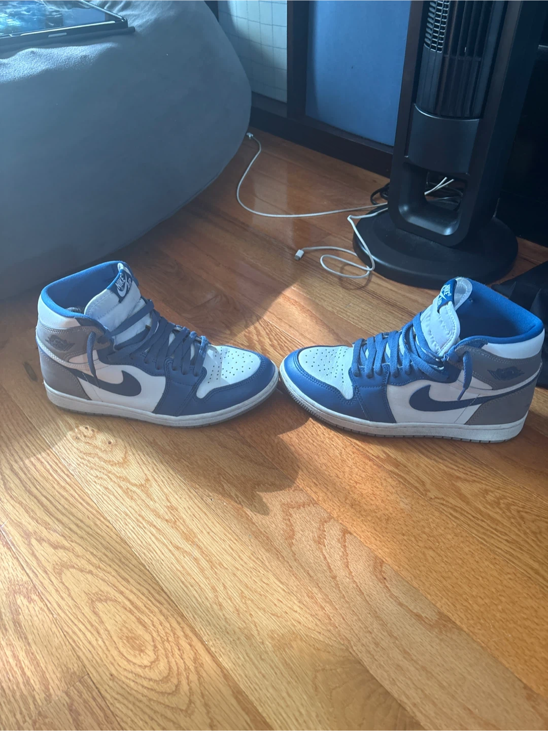 Nike Air Jordan 1 Retro High OG Shoes - photo 2