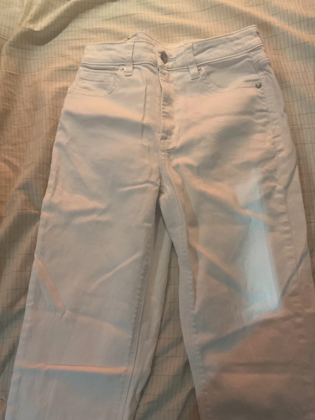 American Eagle White Mom Jeans