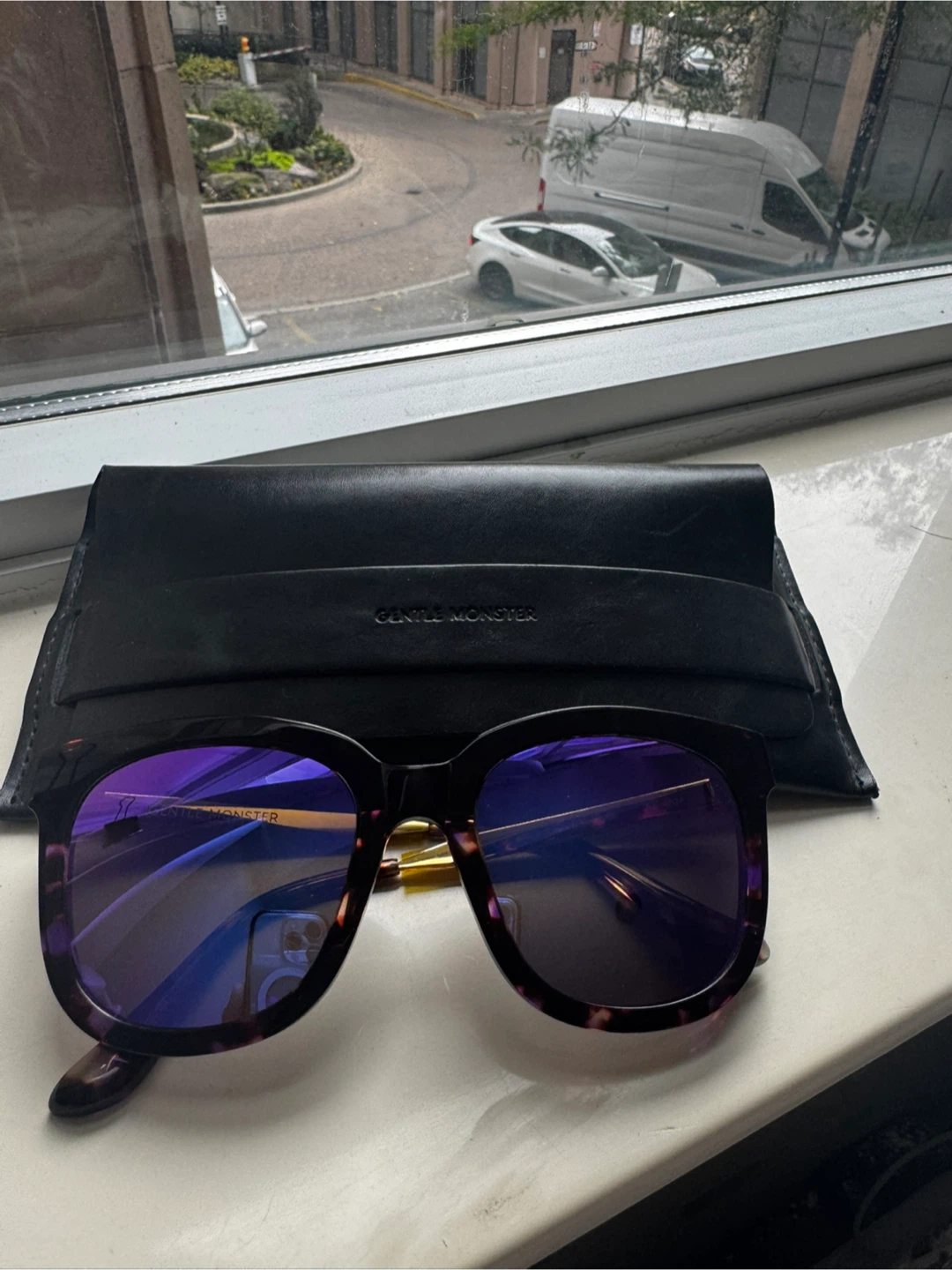 Gentle Monster Absente Sunglasses