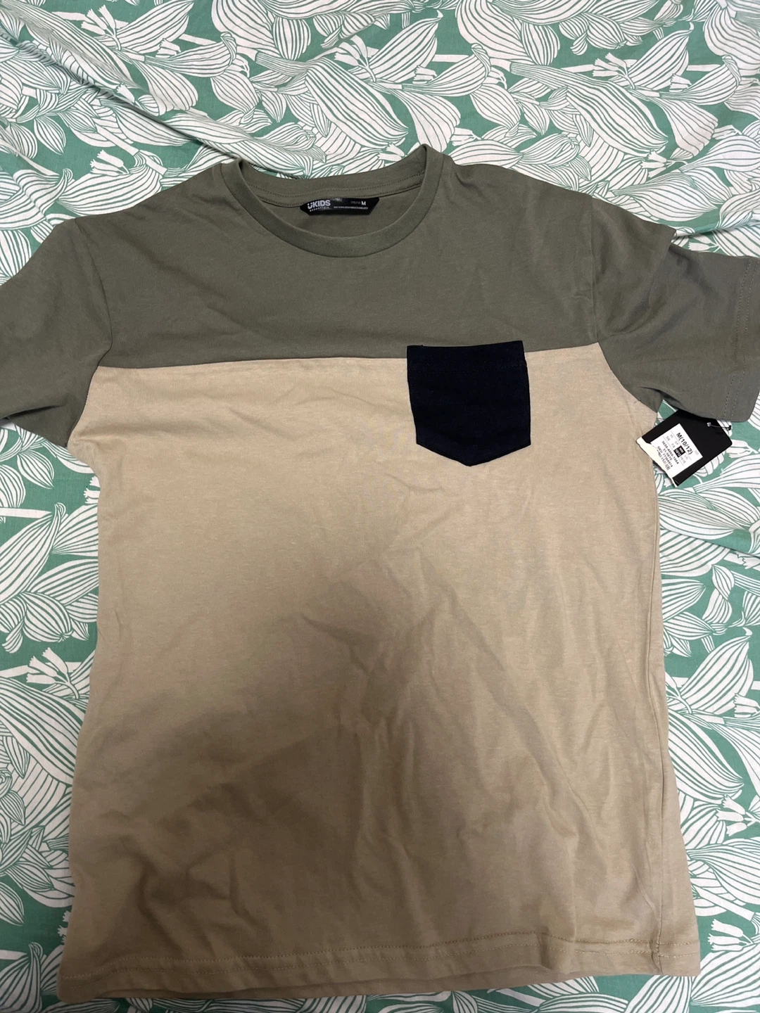 UKIDS Essentials Pocket T-Shirt Size M