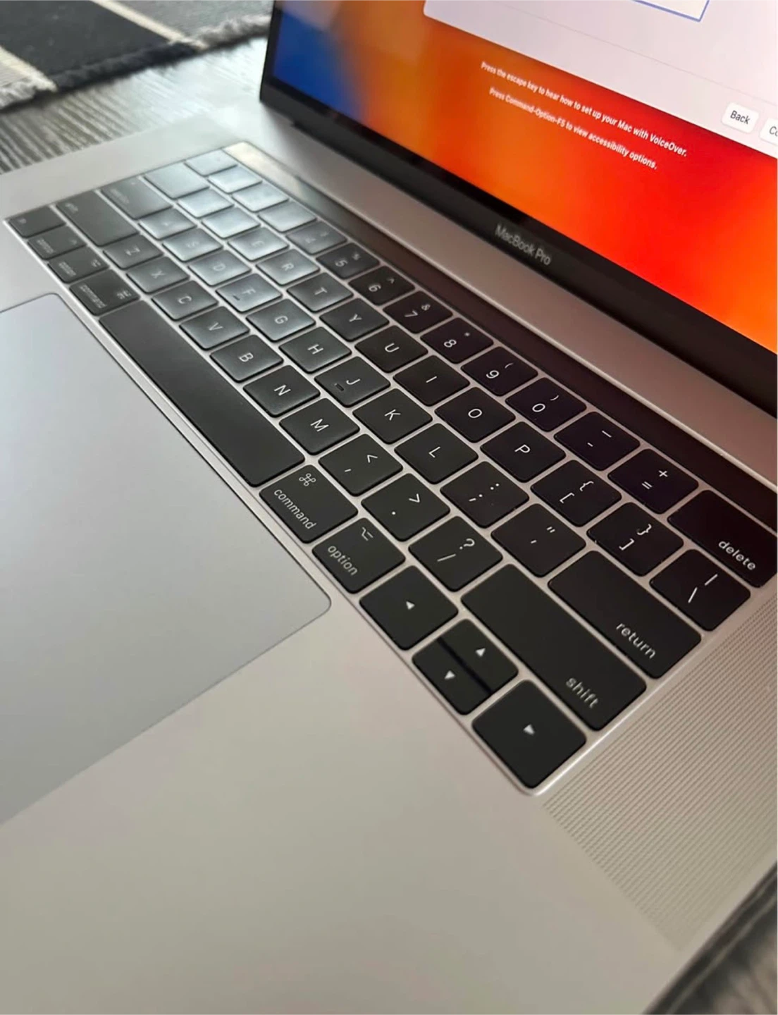 2017 MacBook Pro 15″ (A1707) – 16 GB RAM, 512 GB SSD - photo 3