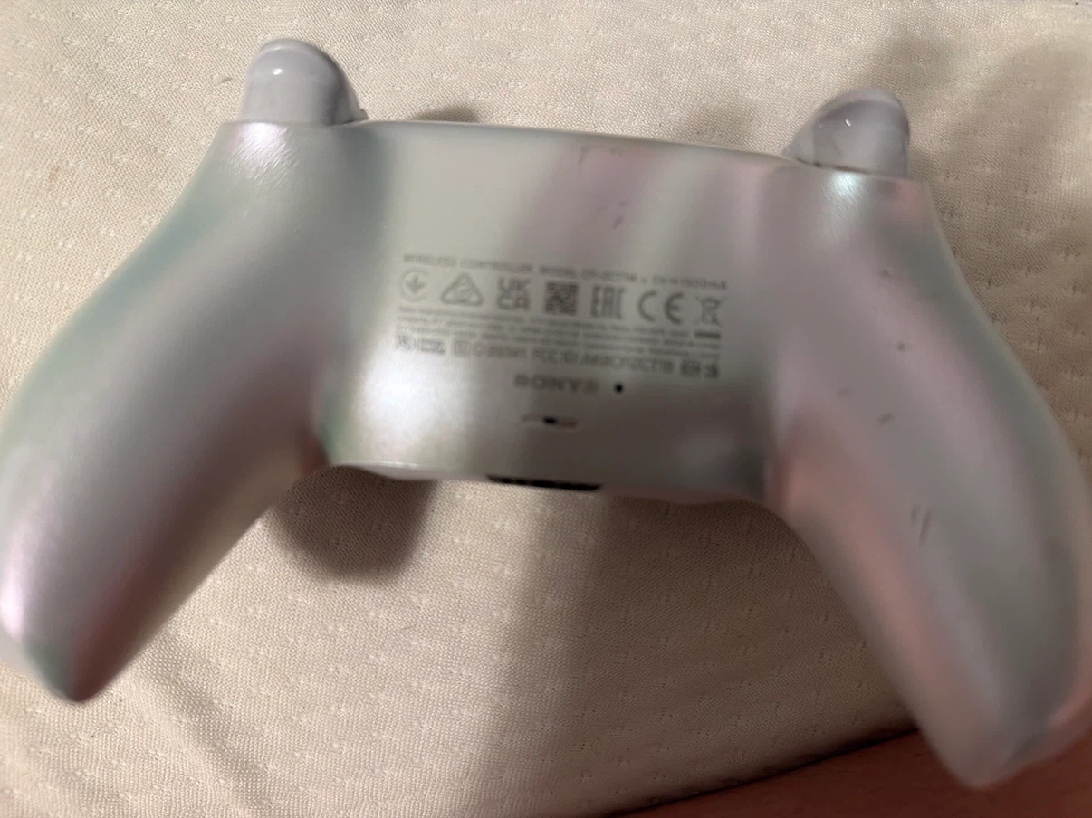 Sony PlayStation 5 DualSense Wireless Controller - photo 2