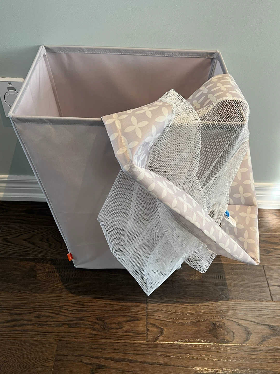 Laundry Hamper with Mesh Liner - photo 3