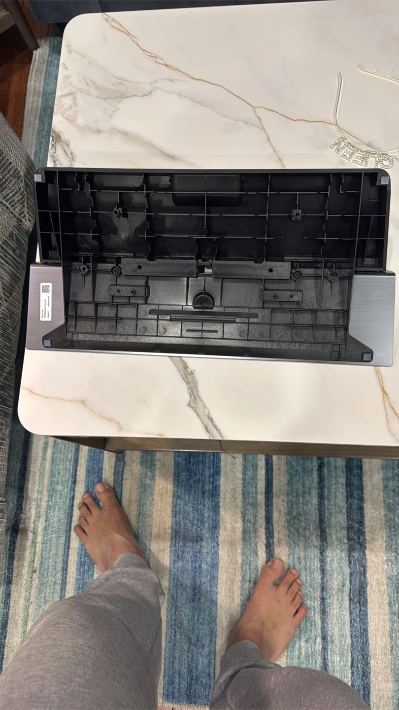 LG OLED base front - photo 2