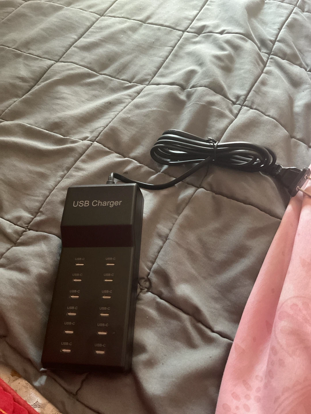 USB C charger  With 12 ports