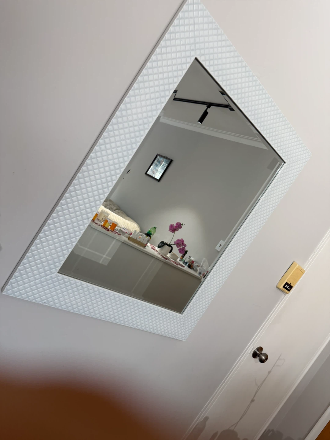 Design Mirror