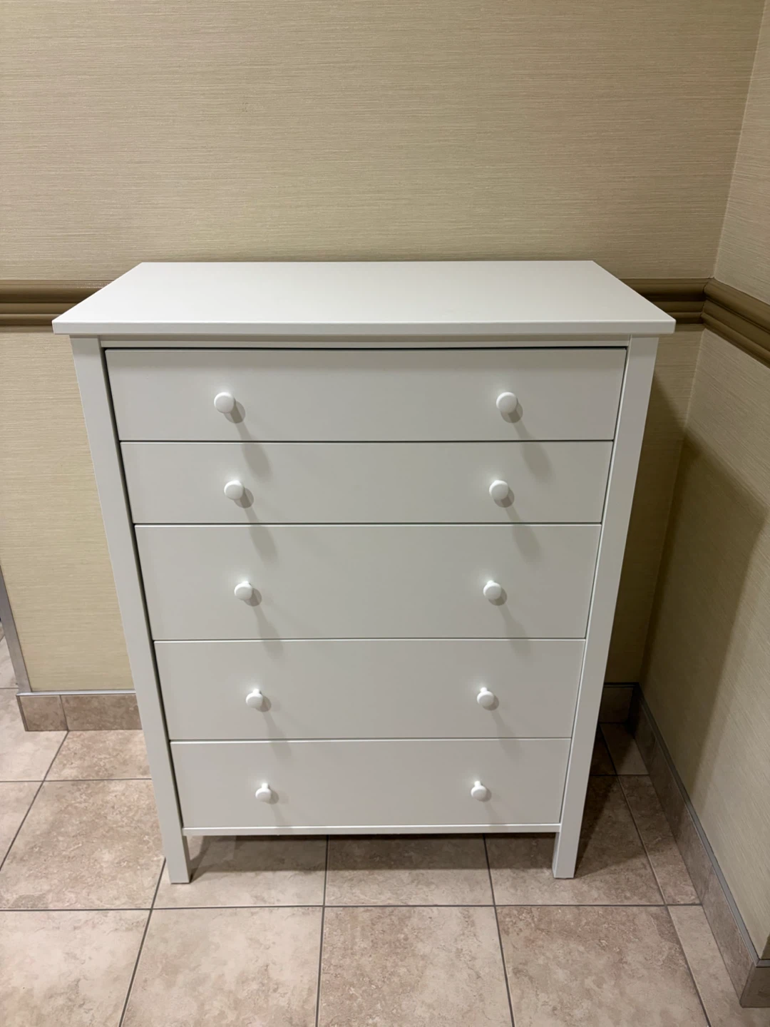 IKEA white dresser with 5 drawers in good condition