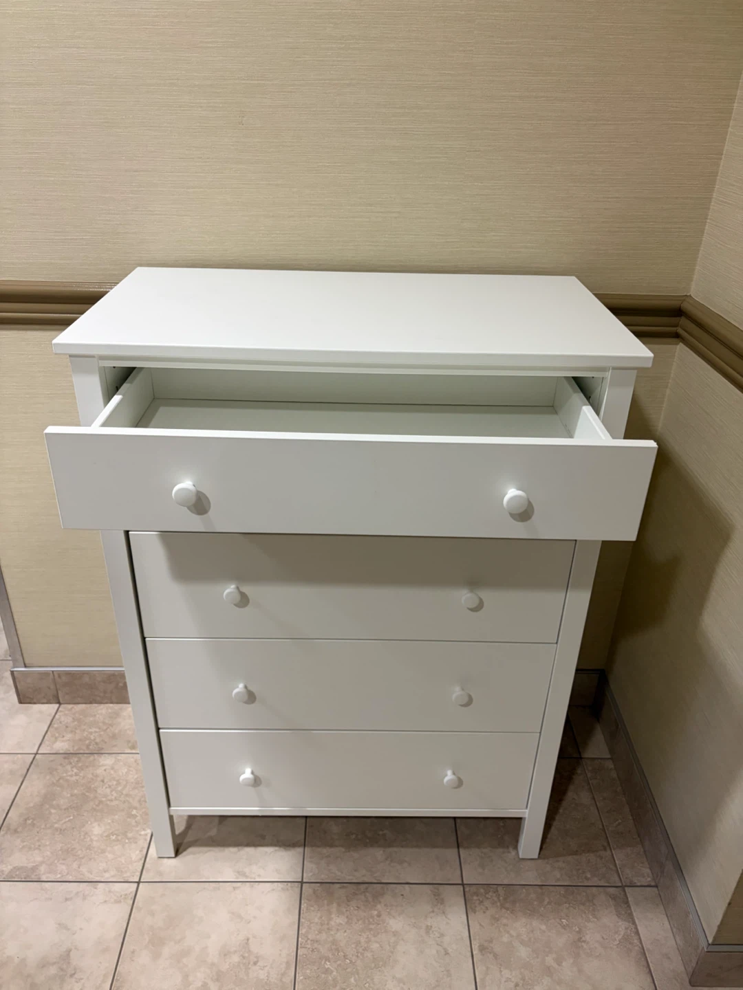 IKEA white dresser with 5 drawers in good condition - photo 2