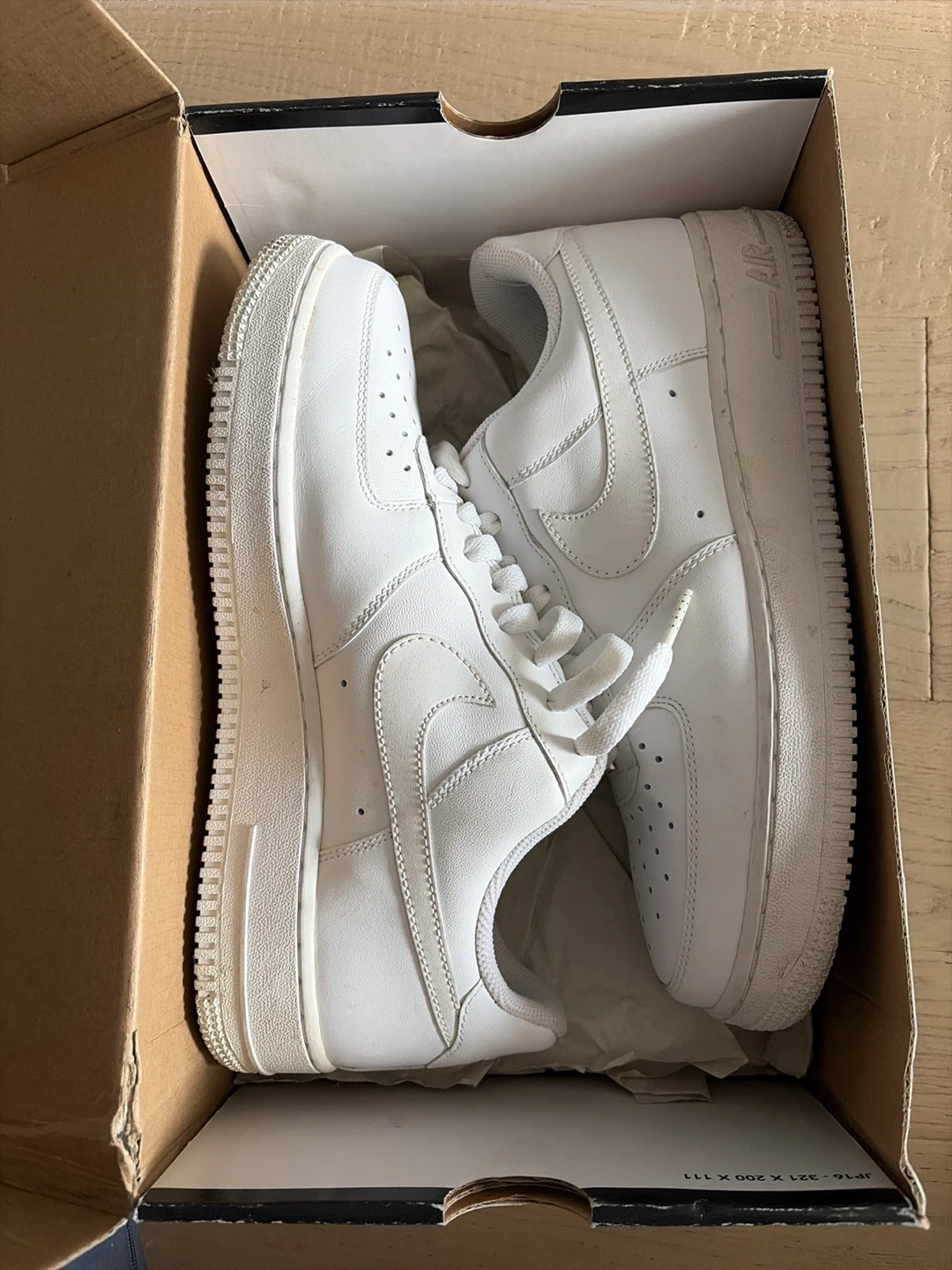 Men’s Nike Air Force 1 White Sneakers