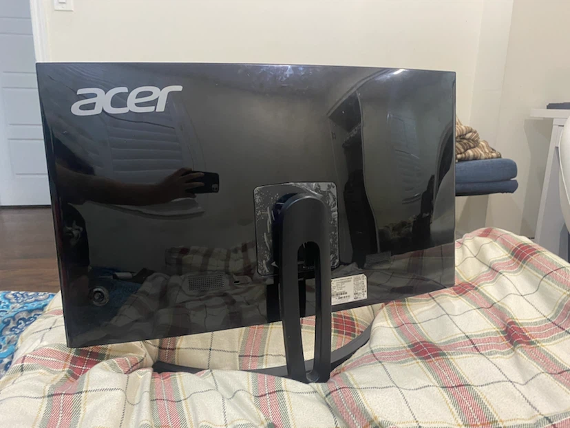 Acer Curved Monitor 120 hz - photo 2