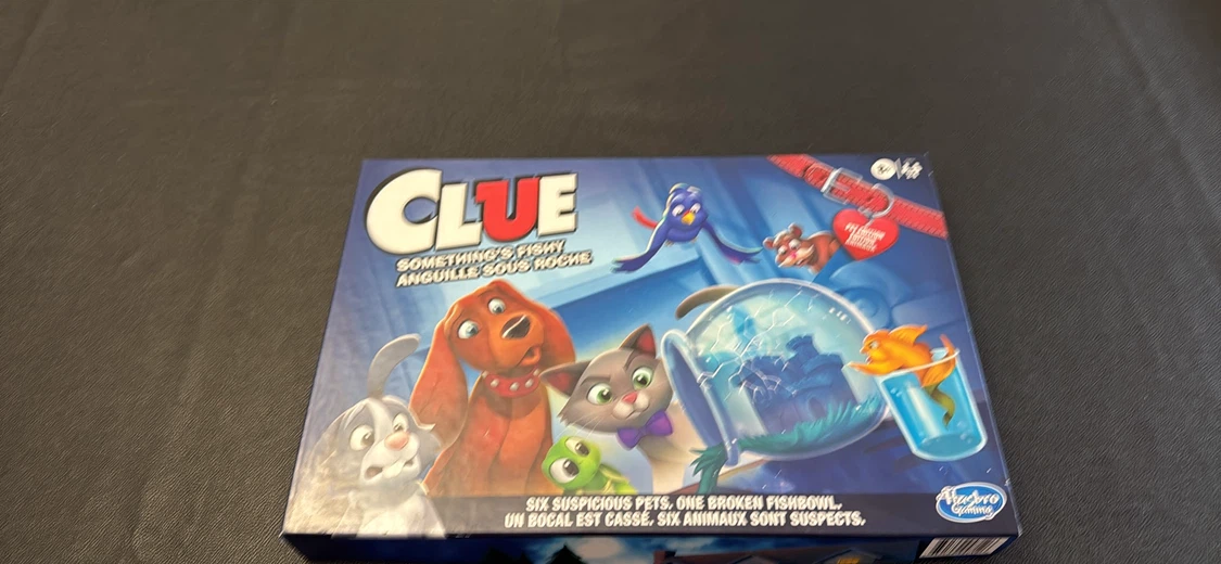 Clue Something's Fishy Board Game