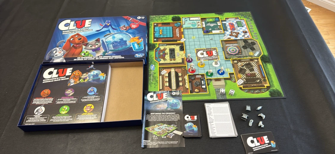 Clue Something's Fishy Board Game - photo 3