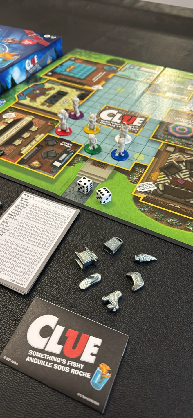 Clue Something's Fishy Board Game - photo 5