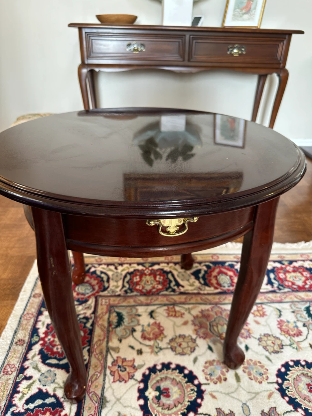 Traditional Wood Side Table - photo 2