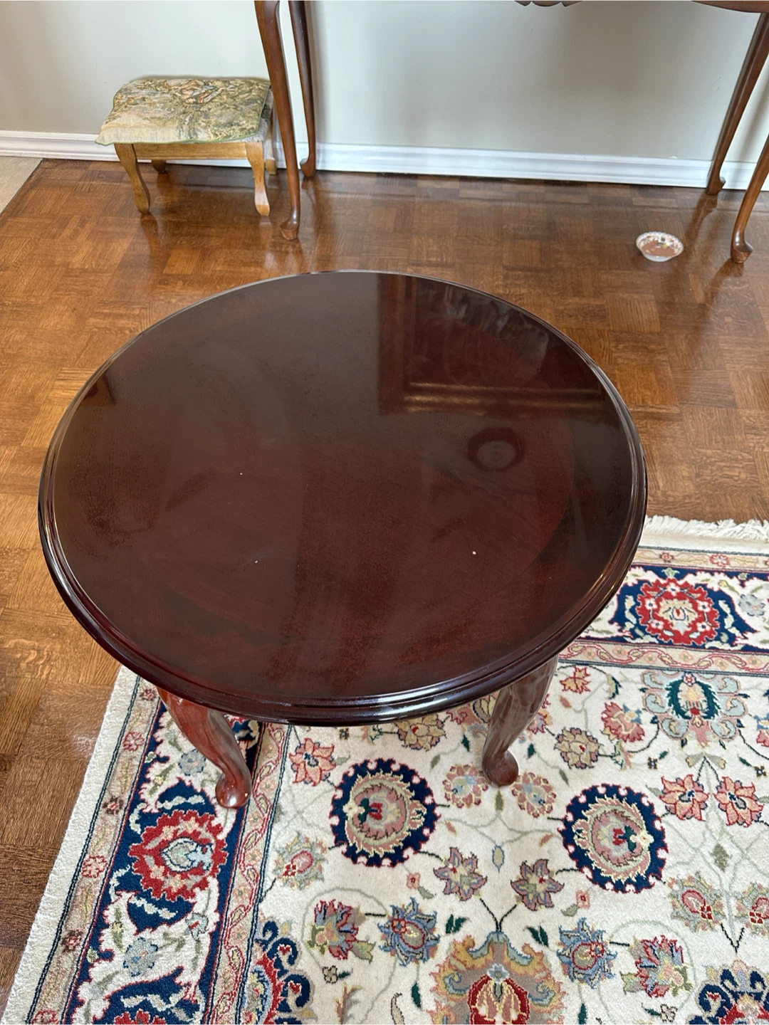 Traditional Wood Side Table - photo 3