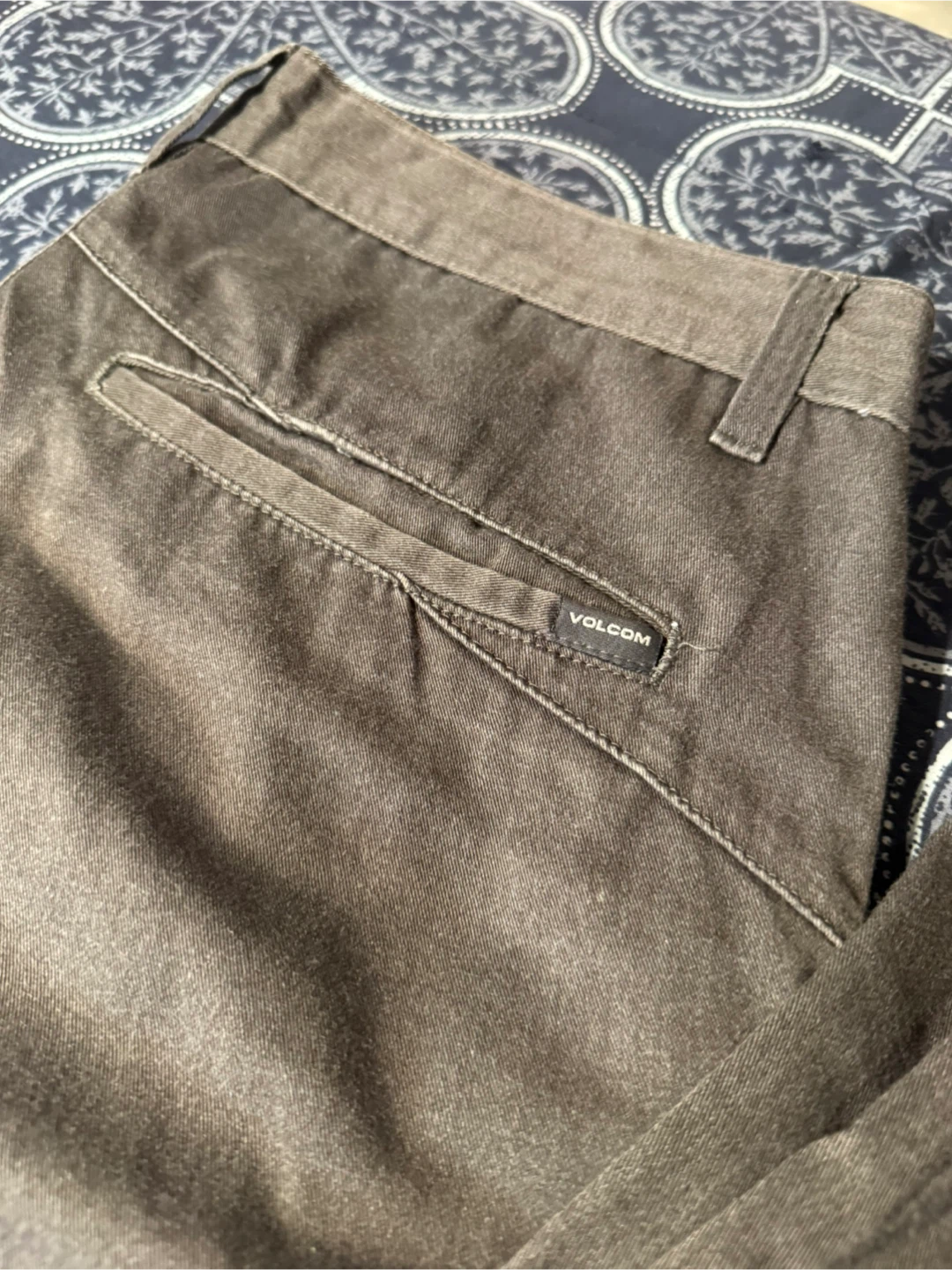 Volcom Chino Pants - size 31 - photo 4