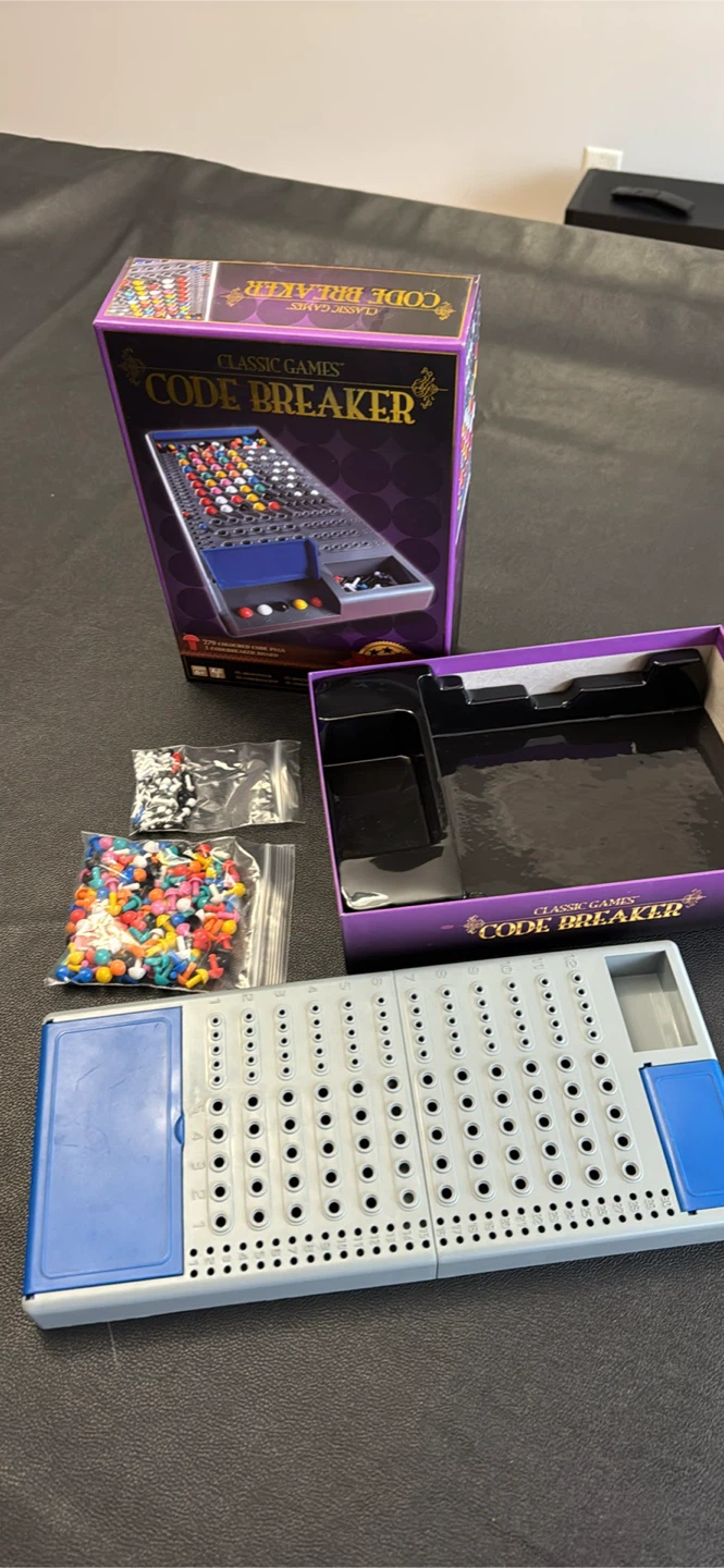 Classic Games Code Breaker Board Game - photo 3