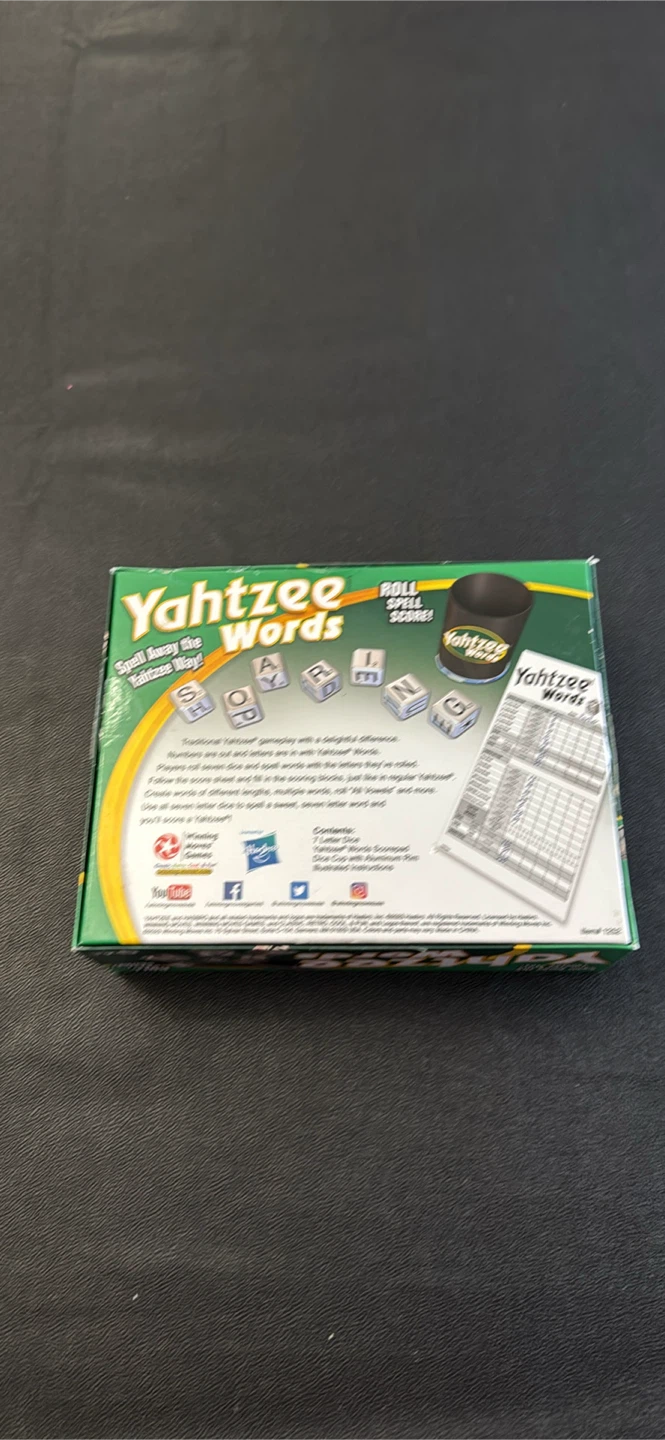 Yahtzee Words Board Game - photo 2