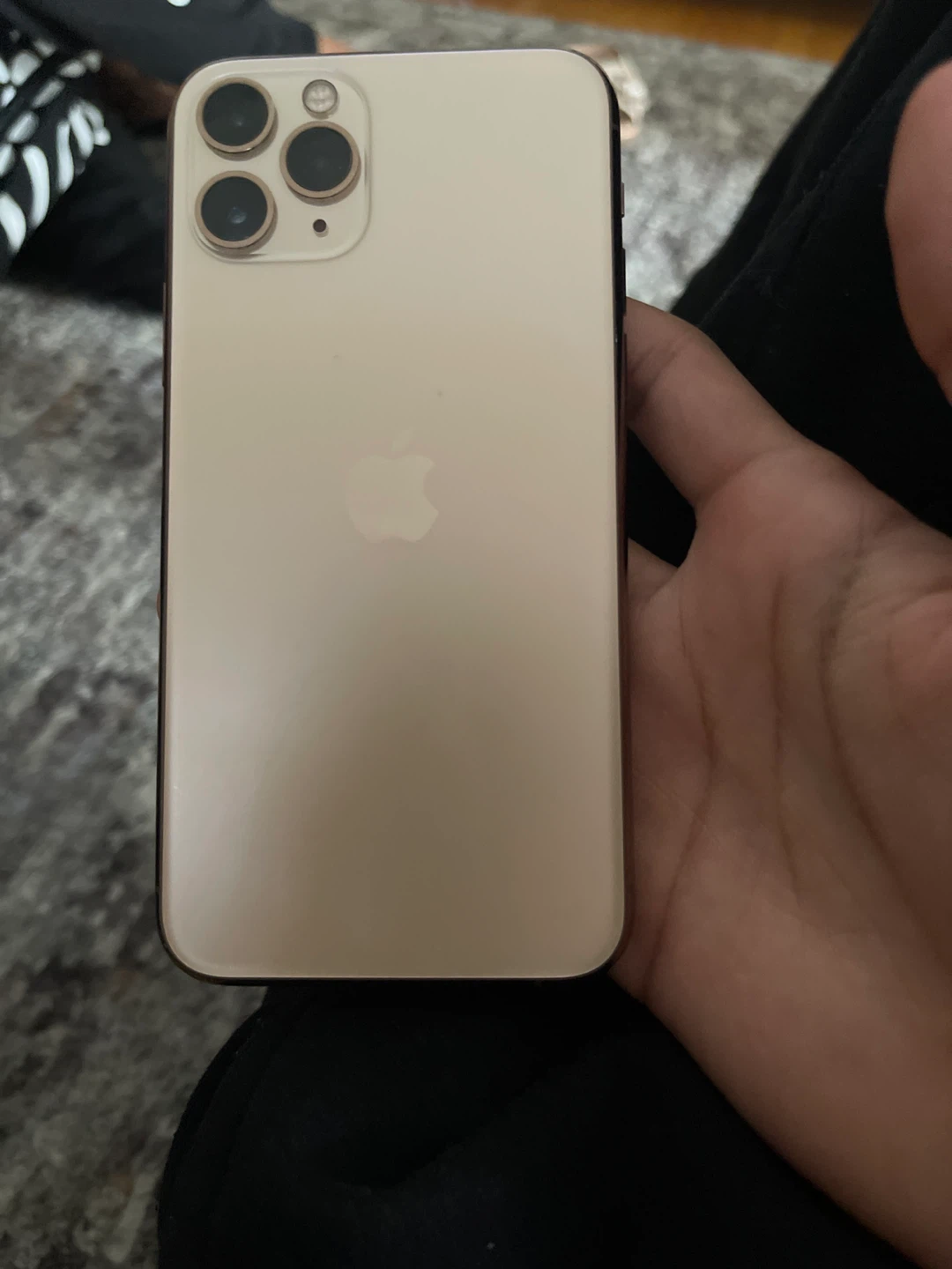 Apple iPhone 11 Pro Gold - photo 2
