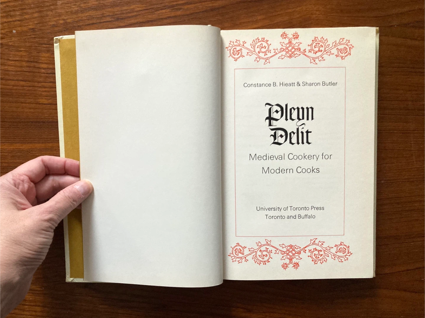 1976 First Edition "Pleyn Delit: Medieval Cookery" Hardcover - photo 3