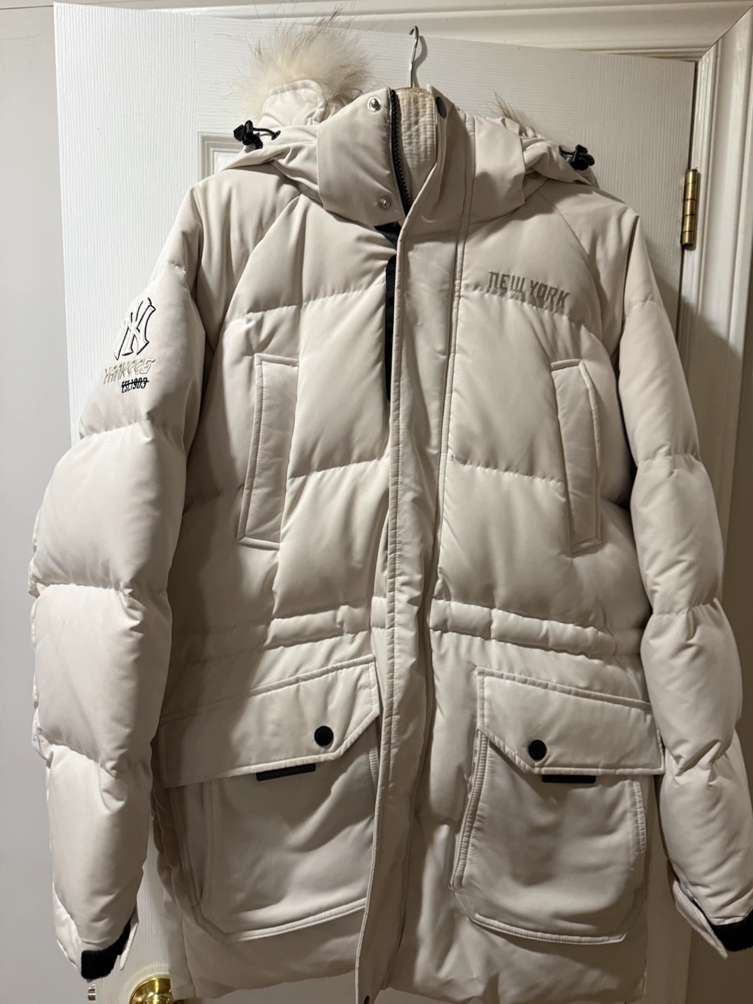 Winter jacket, self trimmer kit , big size hanging mirror - photo 2
