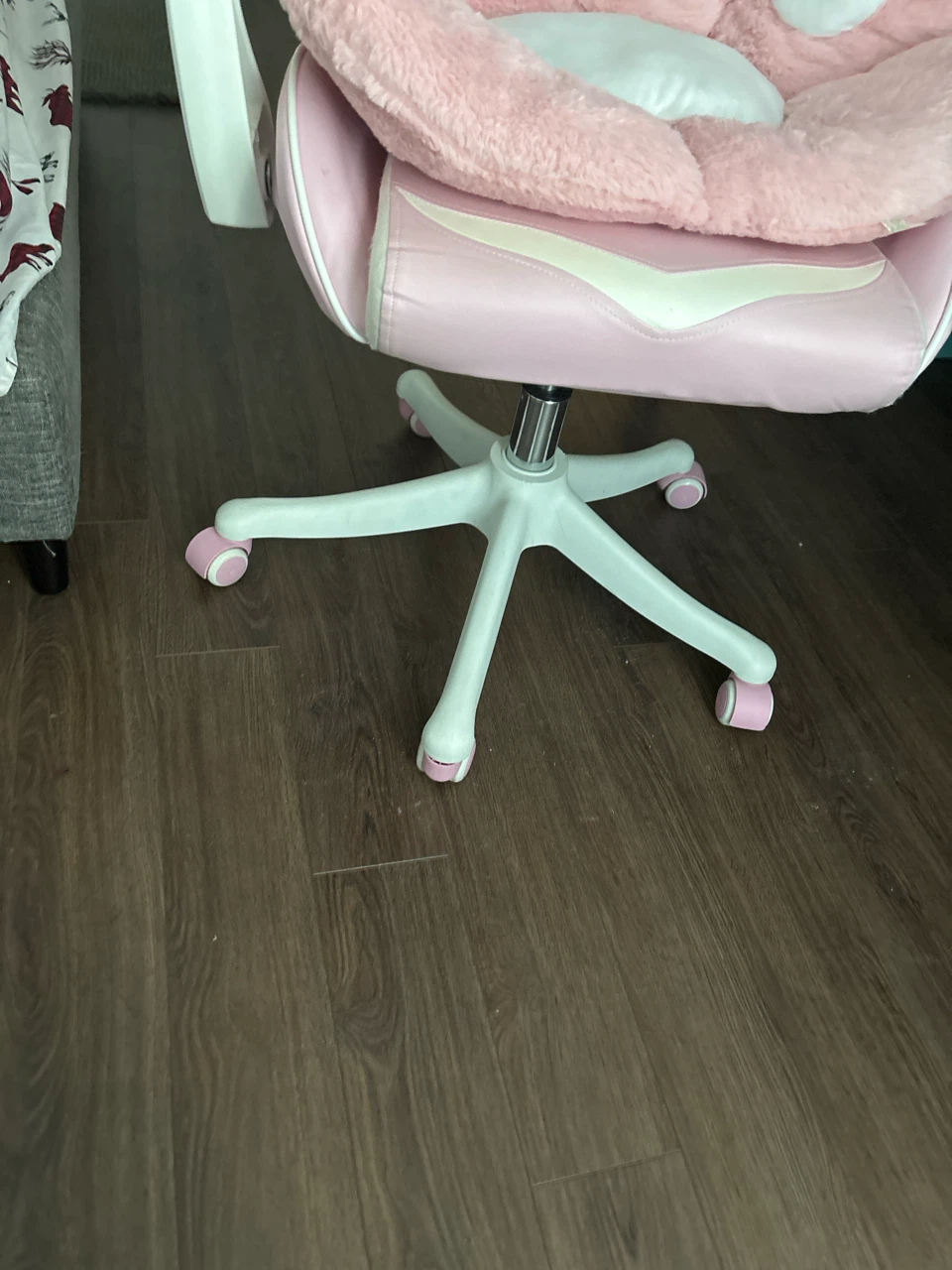 Pink Love Sailor Moon Inspired Gaming Chair - photo 4