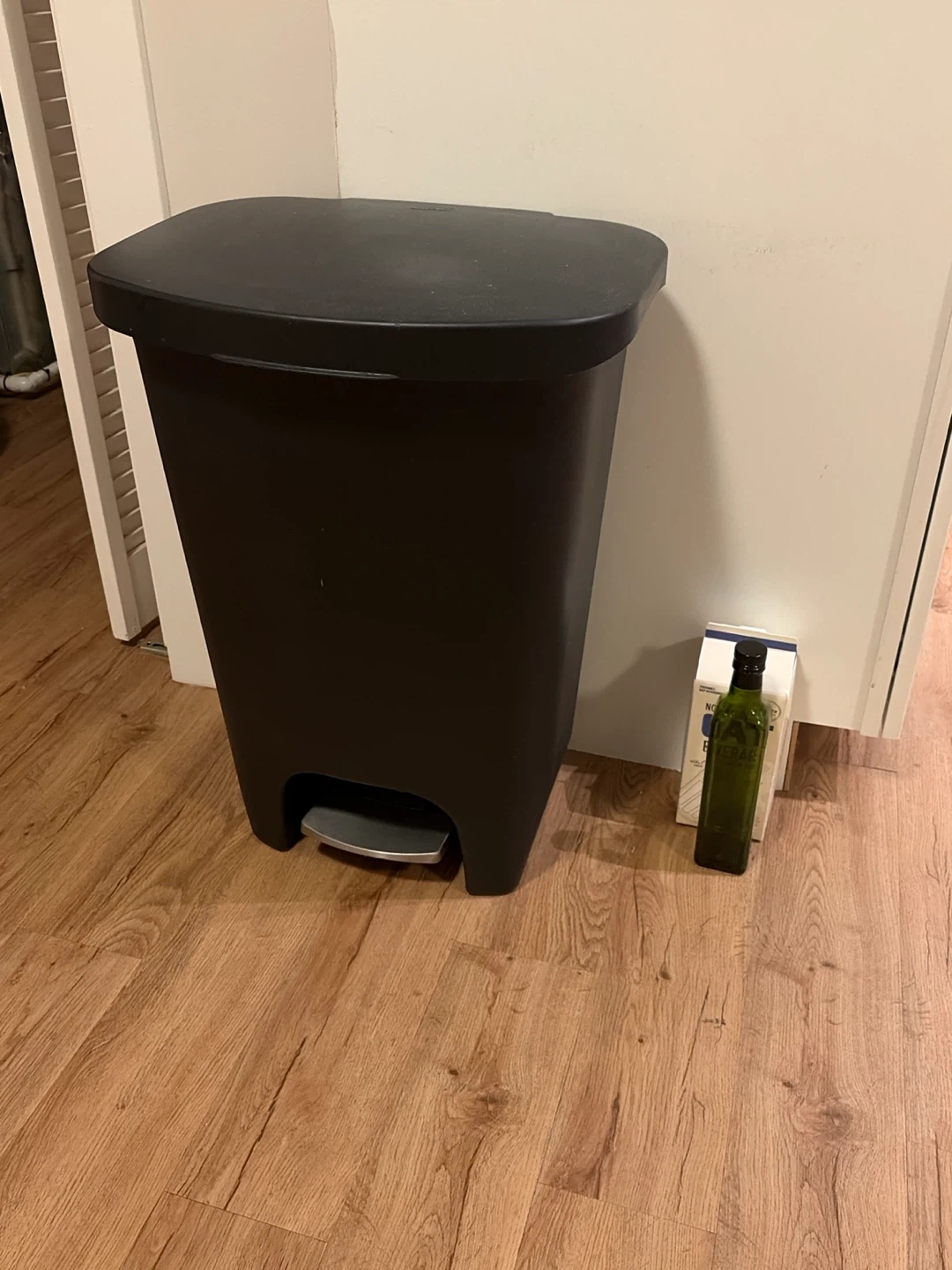 Glad Step Trash Can