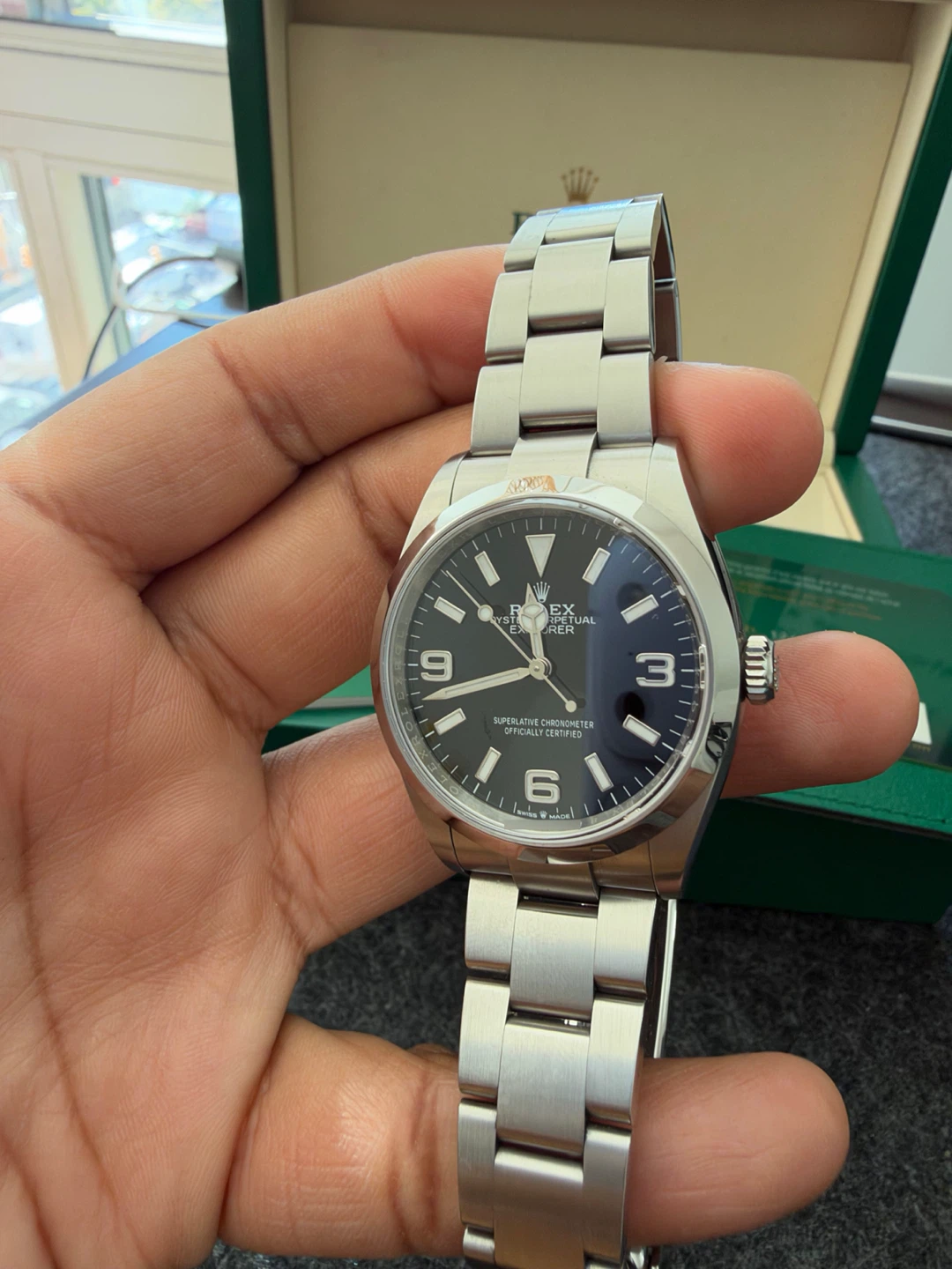 Rolex Explorer 36mm ref 124270 (Full Set)