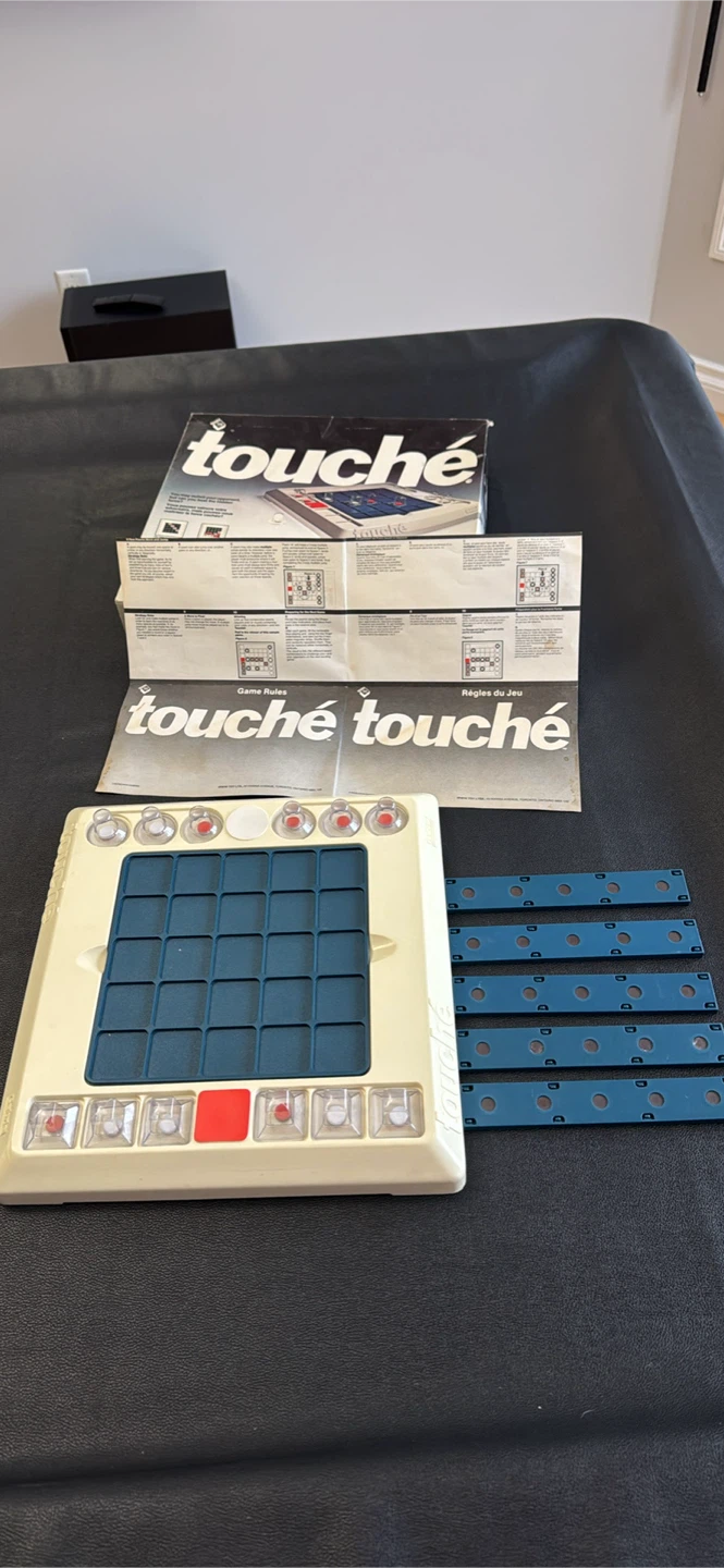 Touché Strategy Board Game - photo 3