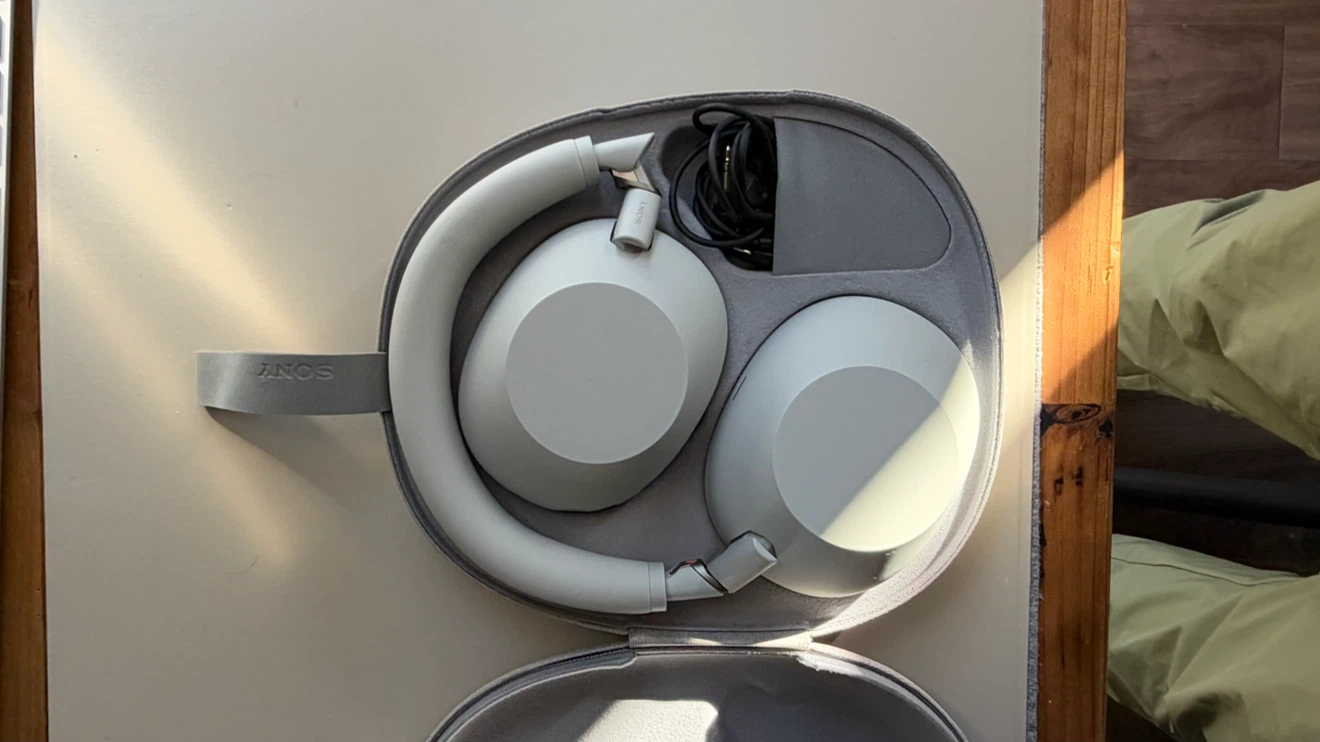 Sony WH-1000XM6 Noise Canceling Headphones - photo 2