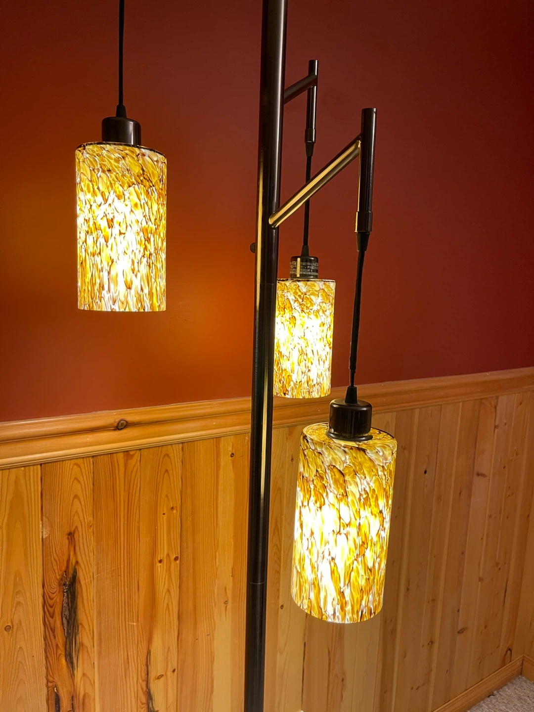 A beautiful 3-shade stained glass floor lamp - photo 3