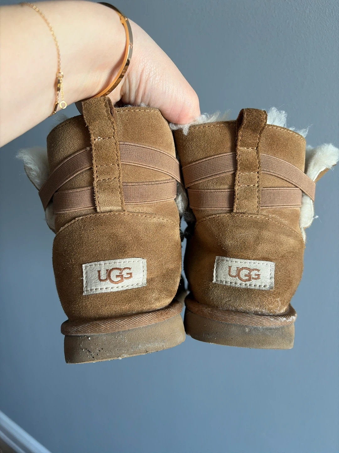 Kids size 6 UGG Chestnut Suede Ankle Boots - photo 2