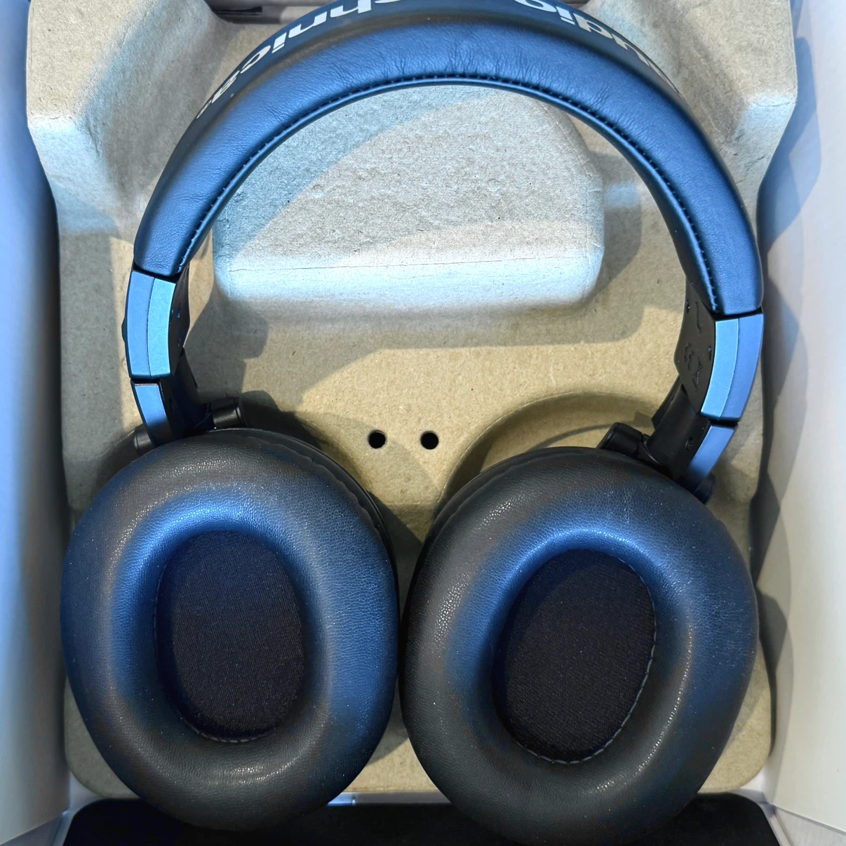 Audio-Technica ATH-M40x Professional Monitor Headphones - photo 2