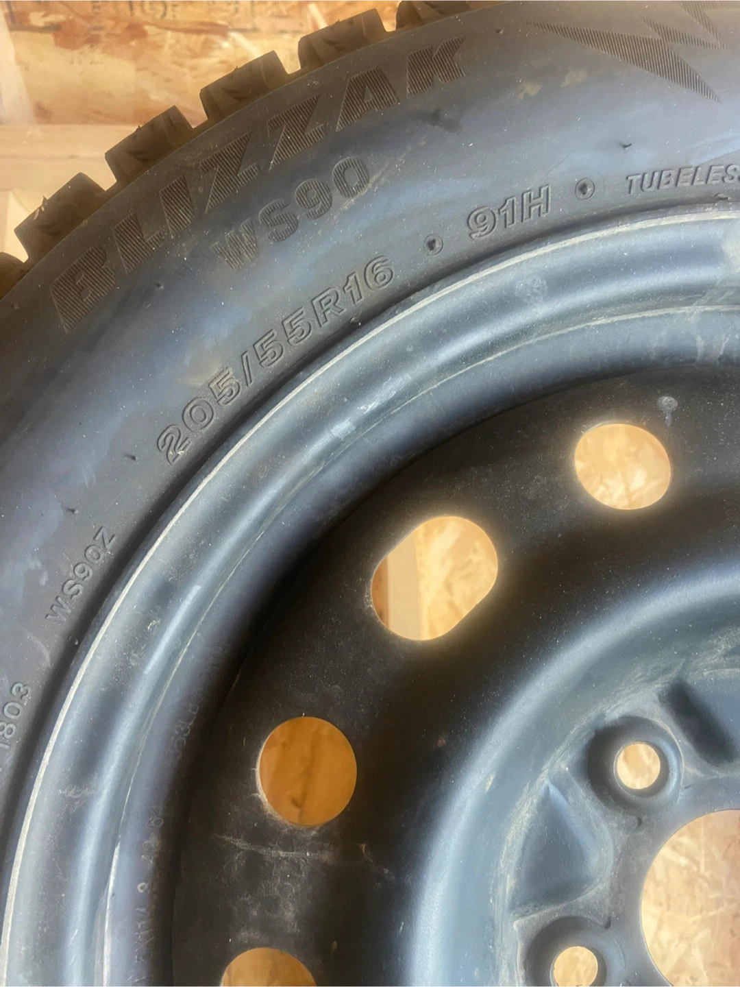 Bridgestone Blizzak winter WS90 Tires 205/55R16 - photo 3