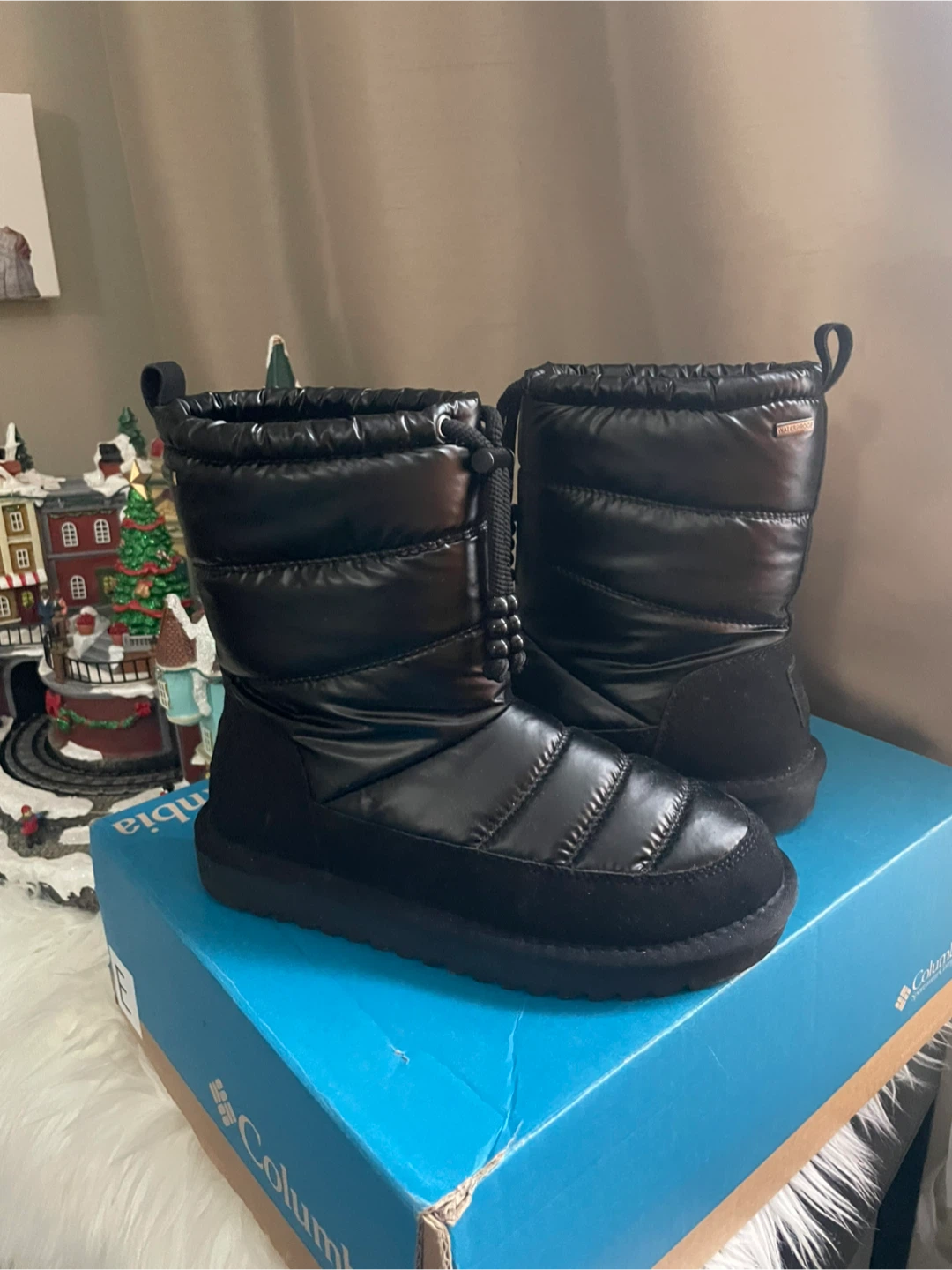 Columbia Waterproof Winter Boots youth 5, women’s 7 - photo 2