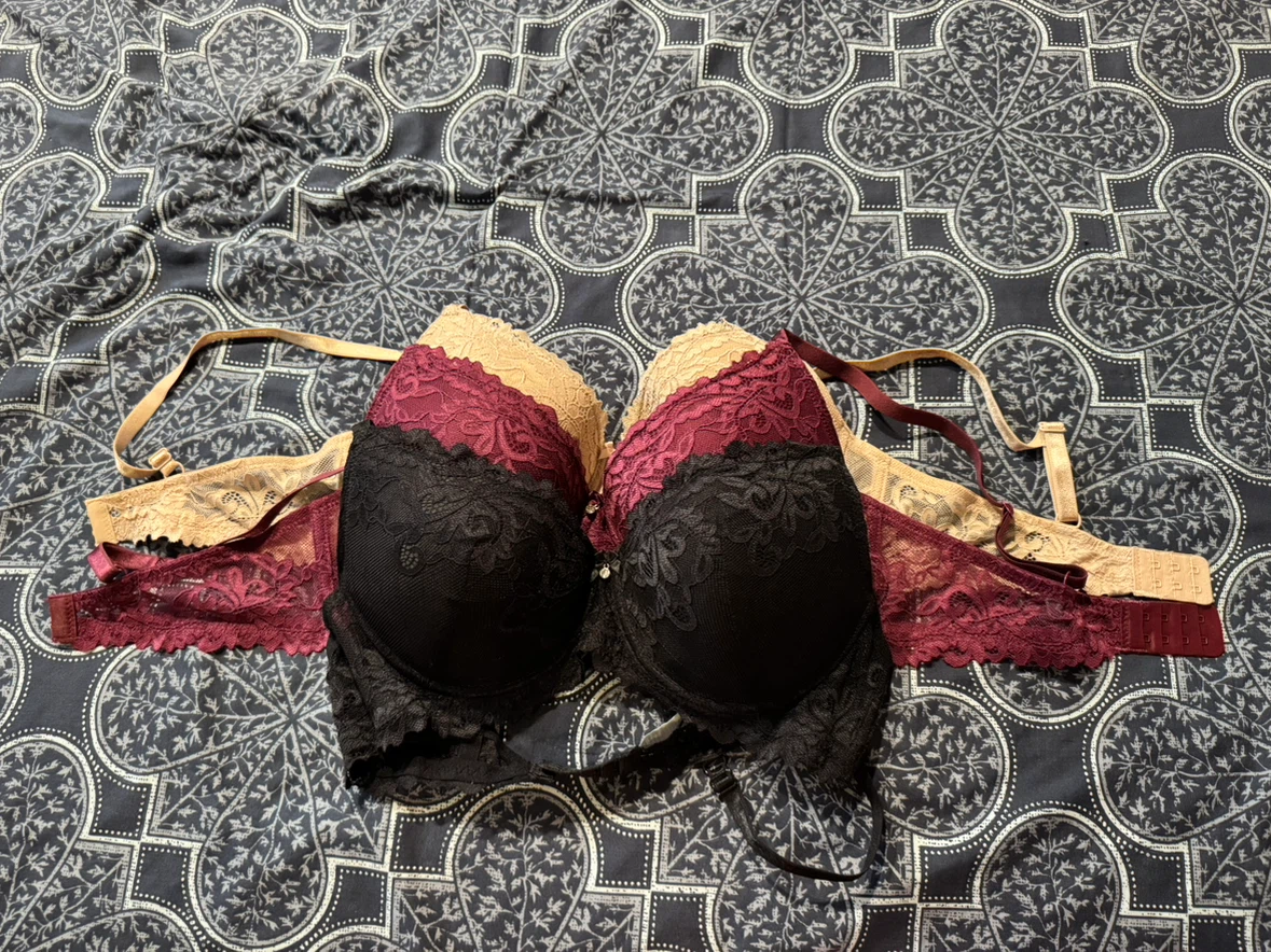 Set of 5 Bras Size 85D - photo 2