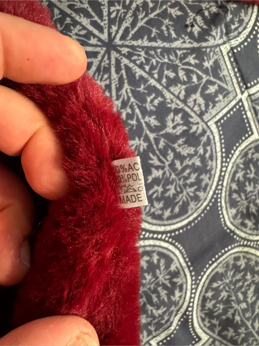 Red faux fur scarf - photo 2