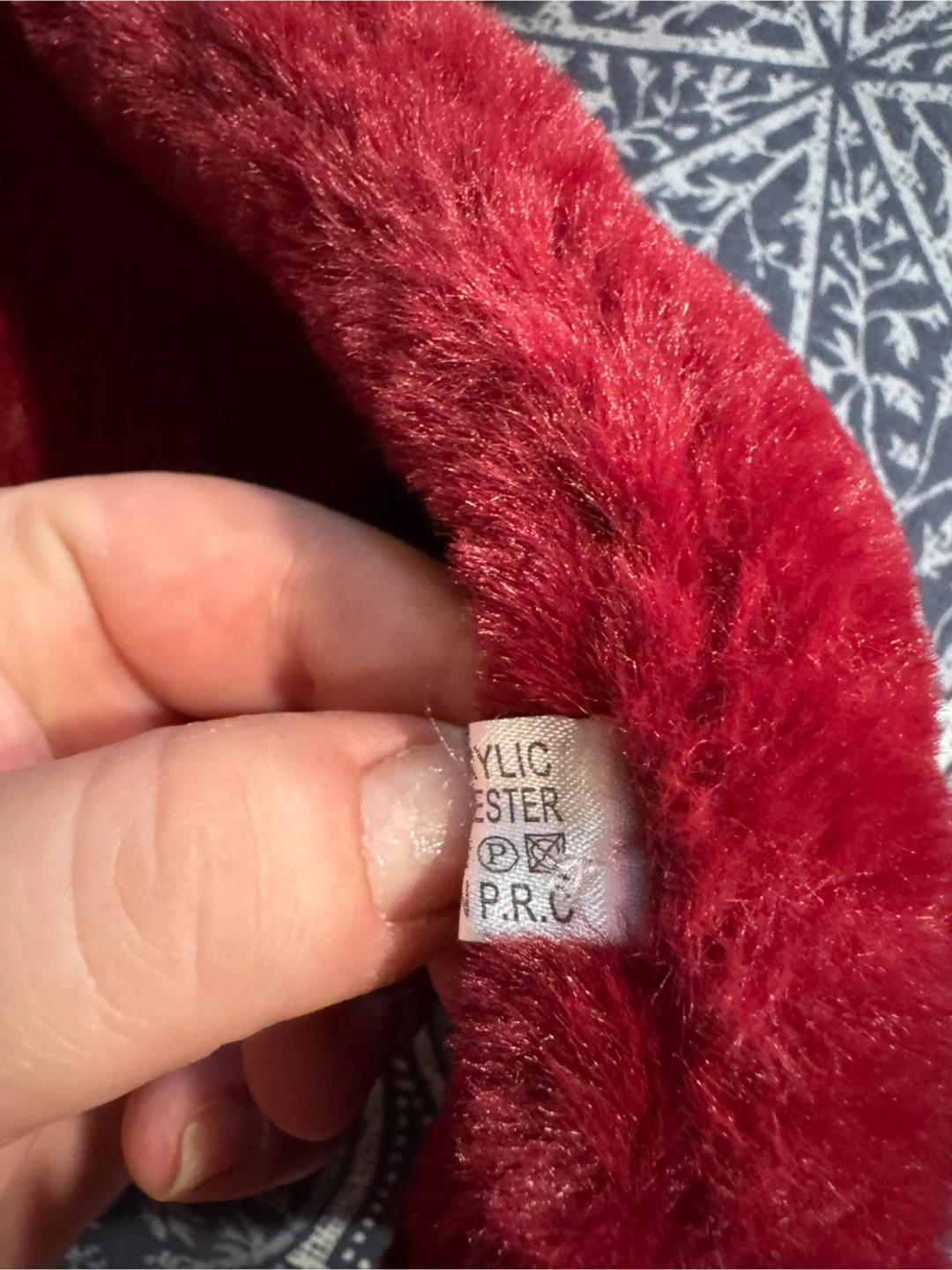 Red faux fur scarf - photo 3