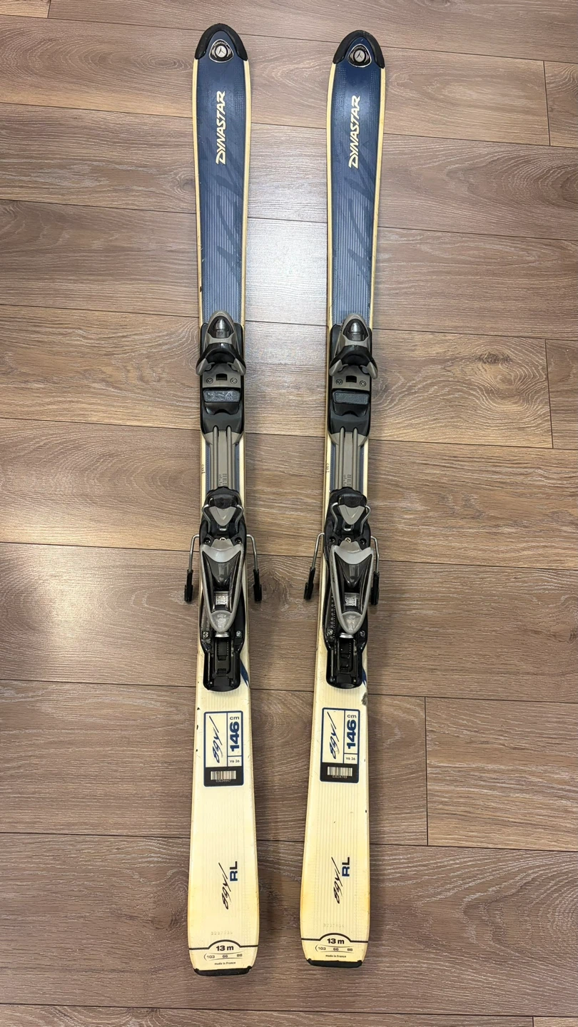 146cm skis