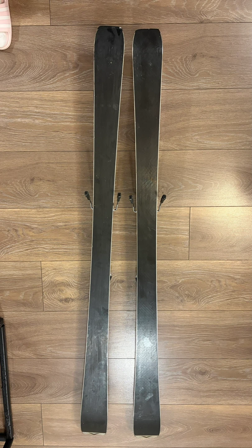 146cm skis - photo 2