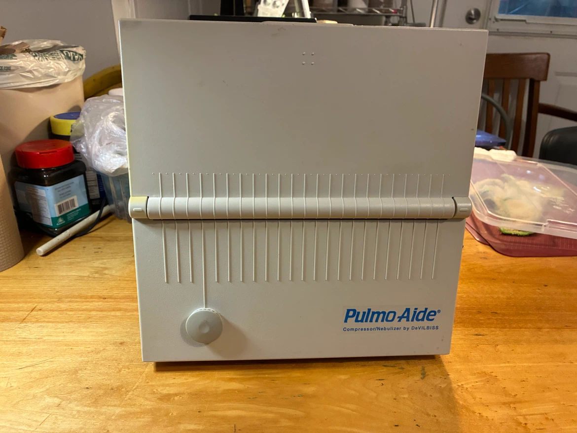 CPAP - Compresseur/nébuliseur DeVilbiss Pulmo-Aide