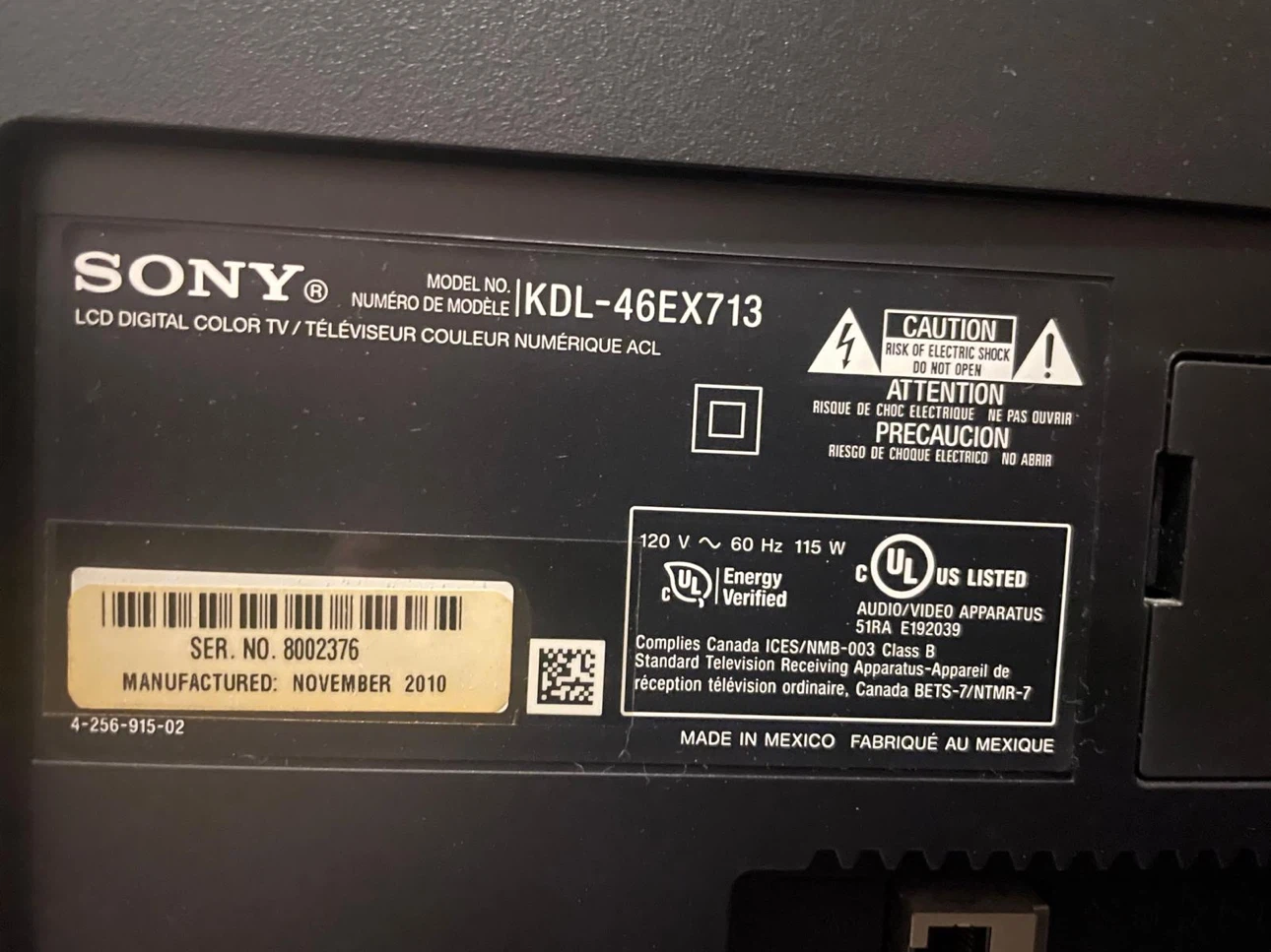 Sony Bravia 46-inch LCD TV - photo 2