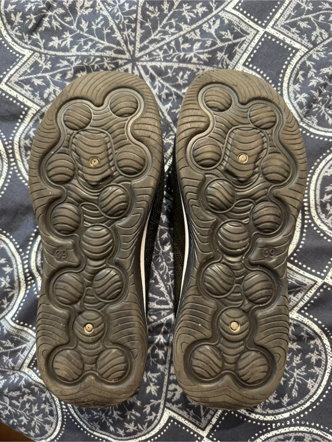 Black Skechers Slip-on Shoes Size 39 - photo 2