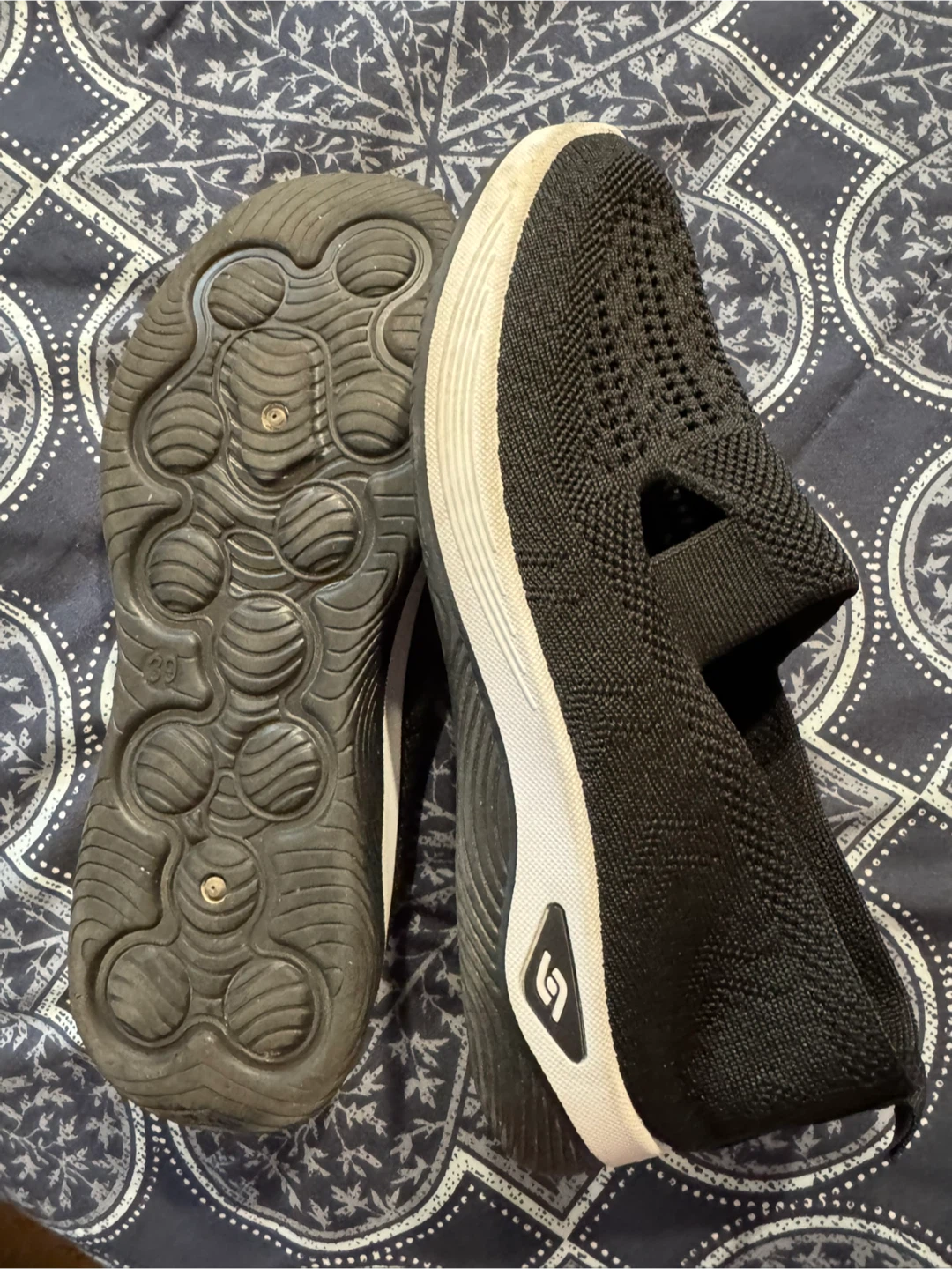 Black Skechers Slip-on Shoes Size 39 - photo 3