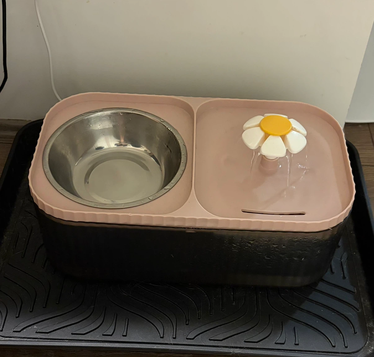 Cat water fountain with food bowl - photo 2