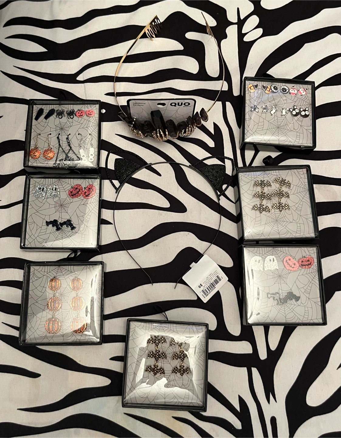 🎃 Halloween earing sets and hair accessories 🎃