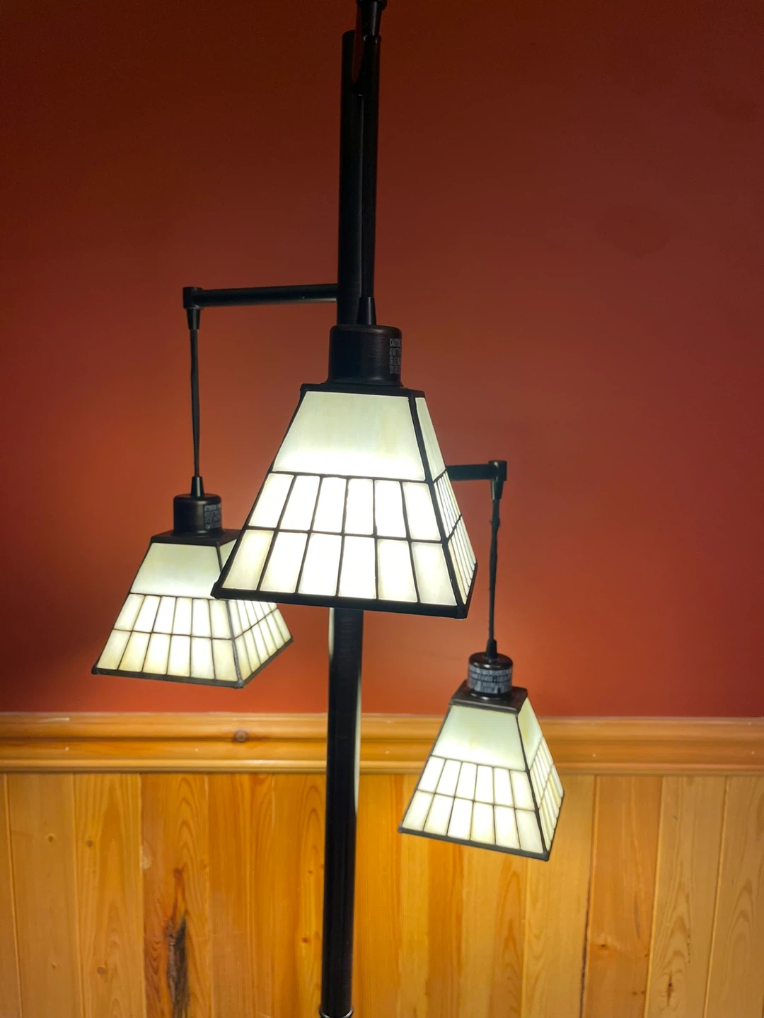 A beautiful 3-shade stained glass floor lamp - photo 2