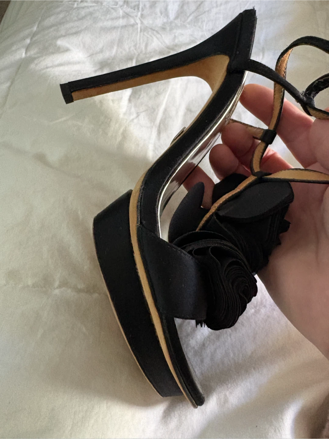 Badgley Mischka Black Satin Heels Size 6M - photo 4